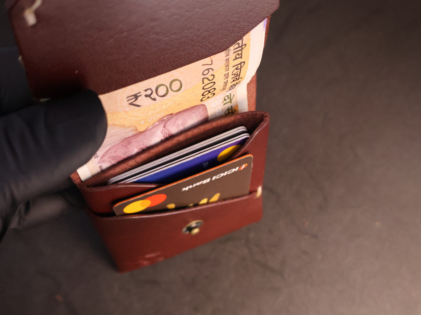 Signature Snap Wallet – Handcrafted Full Grain Leather Minimalist Wallet